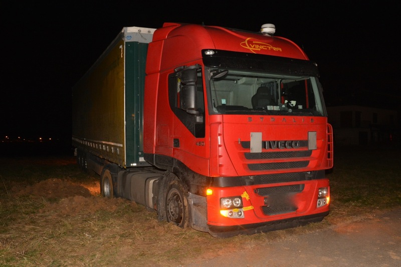 CAMION_EMBOURBE_SANCE3.jpg