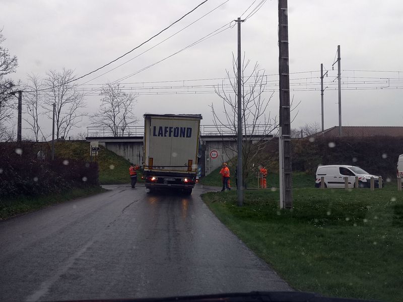 CAMION PONT _ CROTTET1.jpg
