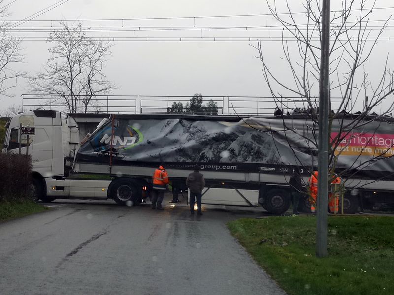 CAMION PONT _ CROTTET3.jpg