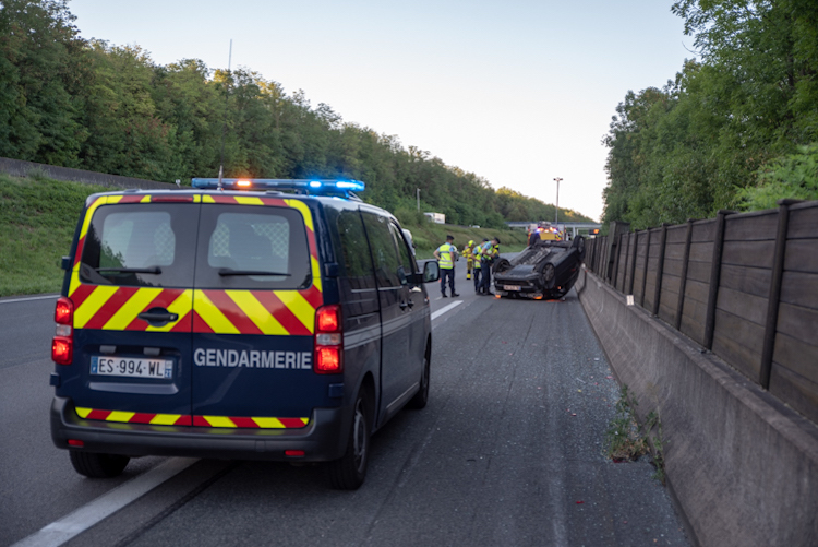 FAITS DIVERS accident A6 sance 3.jpg