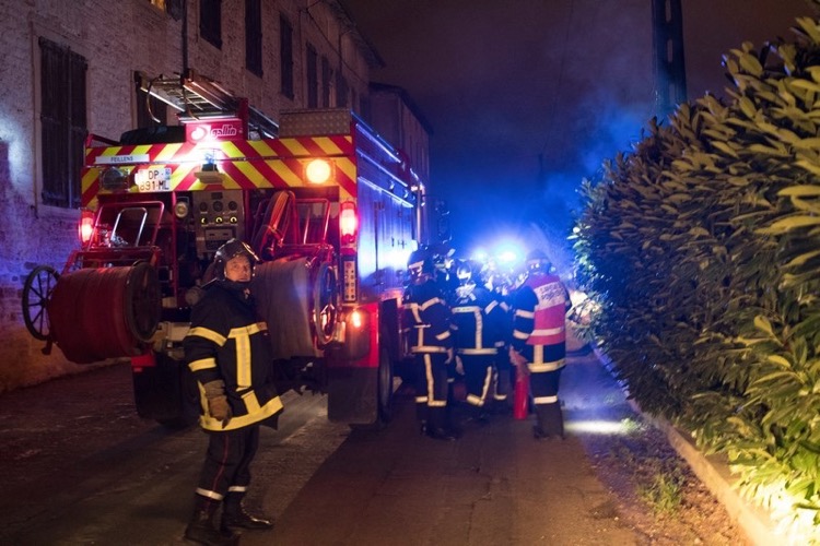FEU CROTTET 1ERJAN - 3.jpg