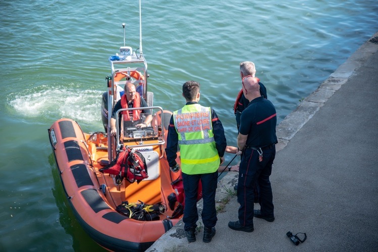RECHERCHE SAONE POMPIERS MACON - 2.jpg
