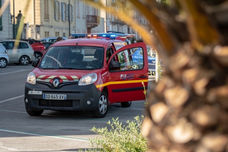 RECHERCHE SAONE POMPIERS MACON - 6.jpg