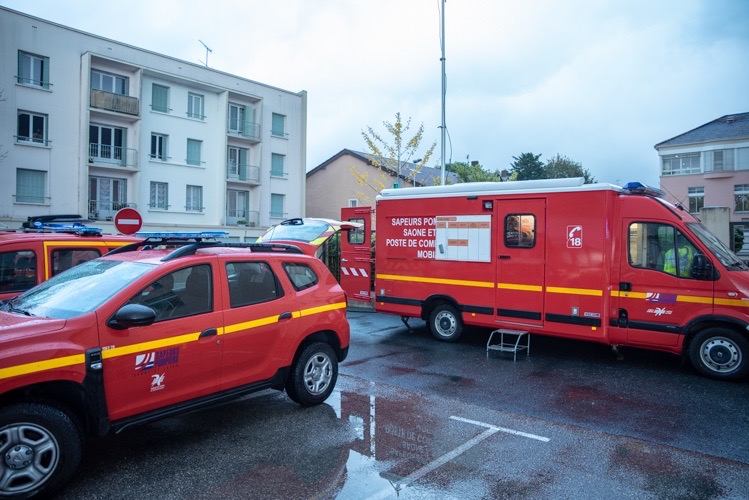 FEU LABO PASTEUR MACON - 12.jpg