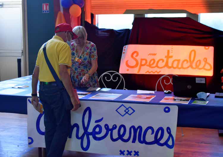 Macon Infos Le Web Journal Du Maconnais Macon Mjc Heritan L Heure De La Rentree Et Des Inscriptions Au Forum Des Activites