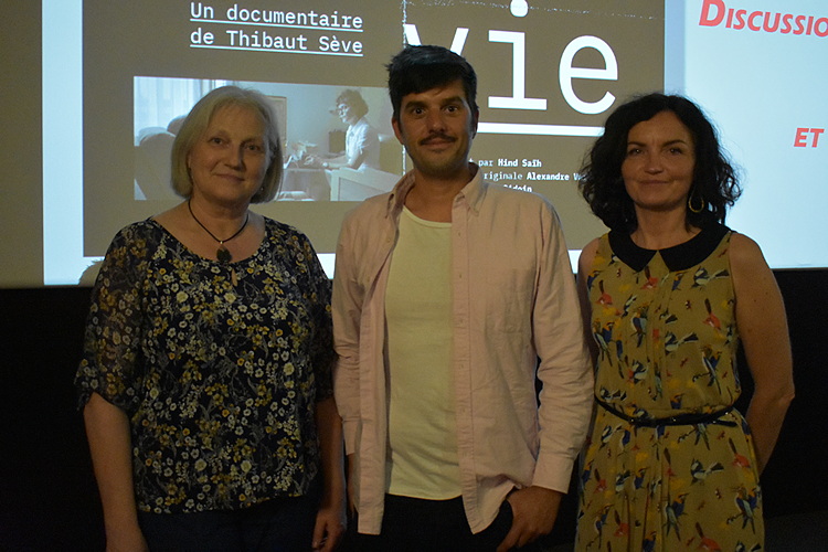 couverture Thibaut entouré de Christelle Cuinet (à droite) et de la médecin de Dijon.JPG
